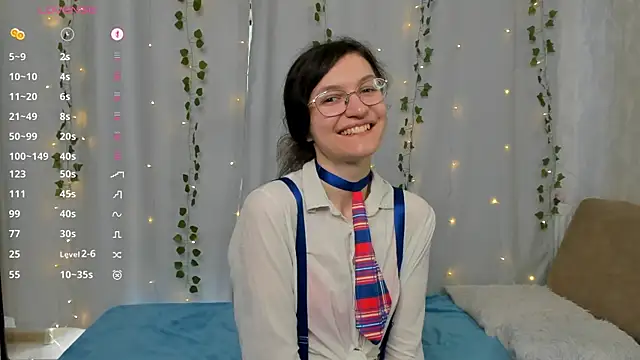 ThoraMarola online show from June 26, 5:34 am