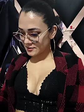 Freyarosse online show from February 3, 12:10 pm