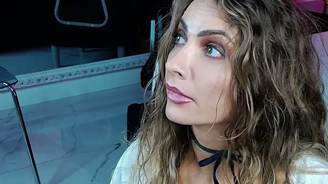 Anne Goddess online show from March 31, 6:03 am