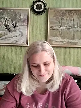 NyushaLollipop online show from April 2, 9:29 am