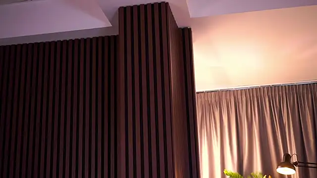 LeaSolene online show from February 8, 10:07 am