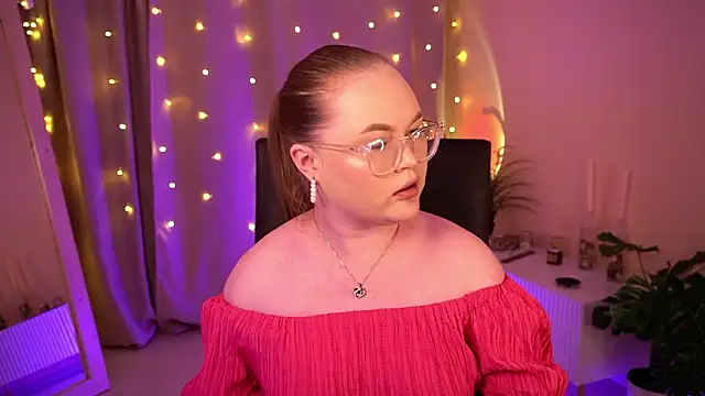 FeliciaLorne online show from February 4, 12:33 pm