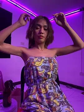 MadySmith online show from May 17, 9:22 pm