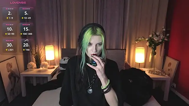 ToxicKittyy online show from February 8, 9:07 pm