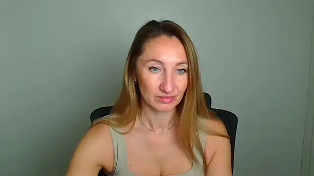 Diana Sweeet  online show from May 6, 5:57 am