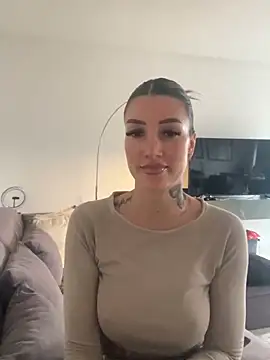 NovaLushhh online show from February 6, 3:04 pm