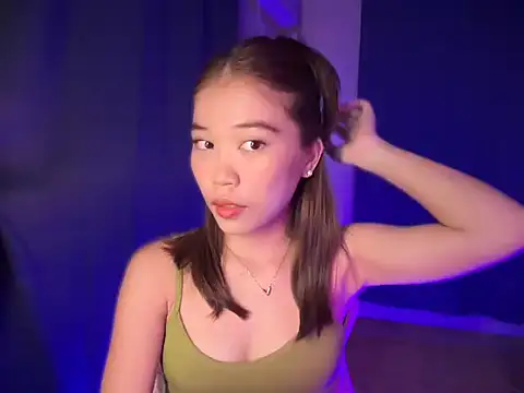 lovely amara19 online show from May 6, 4:52 am
