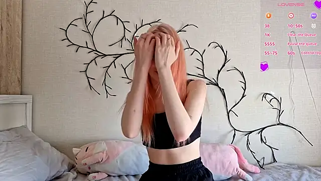 Snapshot of MisaMew chatting on February 11, 10:42 am MisaMew online show from February 11, 10:42 am