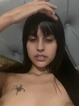 Snapshot of Tatat6_yy chatting on May 9, 6:40 am Tatat6 yy online show from May 9, 6:40 am