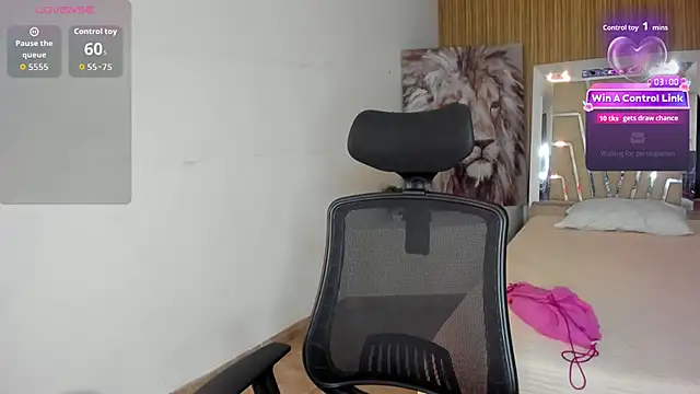 Snapshot of VictoriaRousse_ chatting on March 15, 12:00 pm VictoriaRousse online show from March 15, 12:00 pm