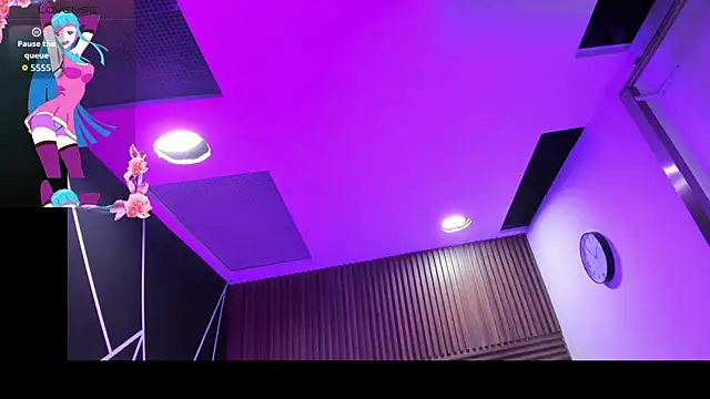 Snapshot of VictoriaRousse_ chatting on March 21, 8:19 am VictoriaRousse online show from March 21, 8:19 am