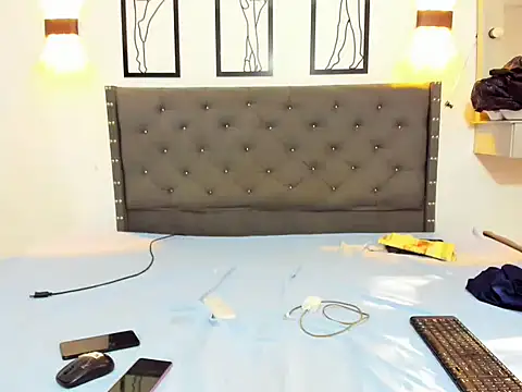 Snapshot of Meliisa_lan chatting on March 13, 9:21 pm Meliisa lan online show from March 13, 9:21 pm