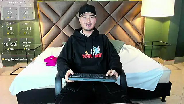 Salvattore Muller online show from February 16, 5:53 pm