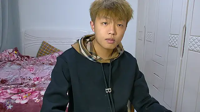 Chocolates-001 online show from February 10, 11:03 am