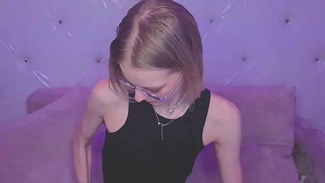 kittie like18 online show from May 17, 12:52 am