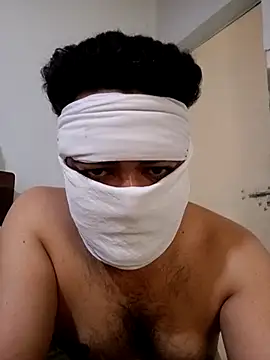 Snapshot of gujjuboysexy123 chatting on April 12, 10:42 am gujjuboysexy123 online show from April 12, 10:42 am