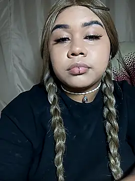 Snapshot of cami__sexy chatting on February 1, 5:39 am cami sexy online show from February 1, 5:39 am