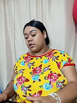 Snapshot of cami__sexy chatting on February 6, 2:38 am cami sexy online show from February 6, 2:38 am