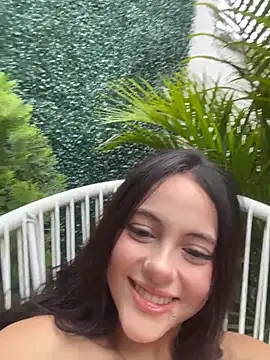 Snapshot of TeaseDollXXX chatting on March 18, 9:29 pm TeaseDollXXX online show from March 18, 9:29 pm