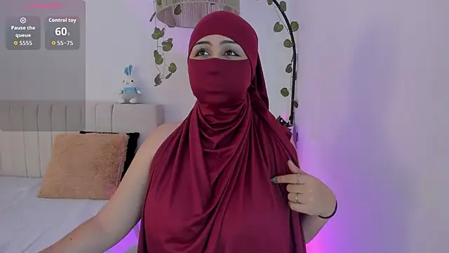  Amirah online show from May 19, 6:47 pm