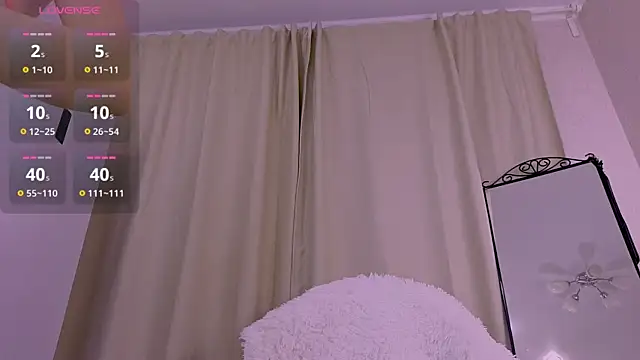 Snapshot of Tiny_Emmy chatting on February 10, 4:38 am Tiny Emmy online show from February 10, 4:38 am