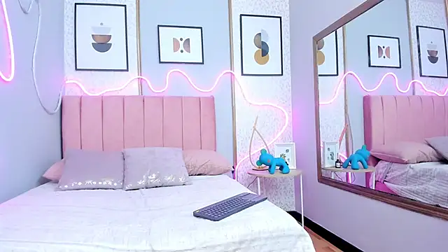 Snapshot of SAMMYLEWISMD chatting on February 4, 1:22 am SAMMYLEWISMD online show from February 4, 1:22 am