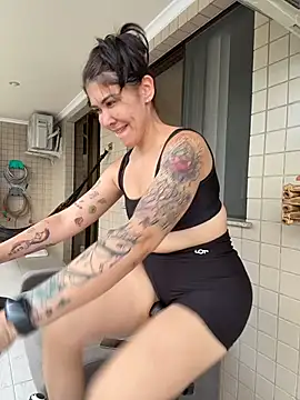 LivA89 online show from February 18, 7:32 pm