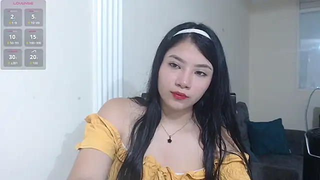 Snapshot of mia_girl07 chatting on February 25, 10:30 pm mia girl07 online show from February 25, 10:30 pm