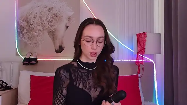 Emily Simon online show from May 14, 5:03 am