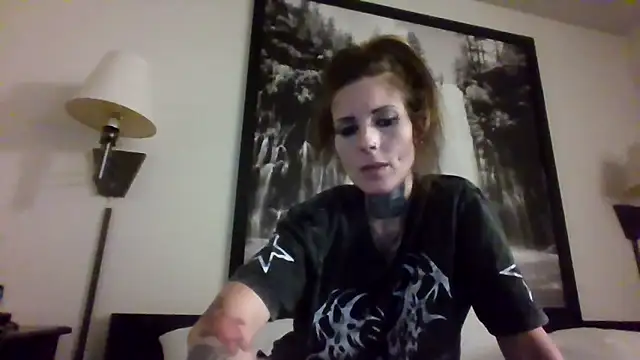 allymoon1369 online show from May 12, 6:43 am