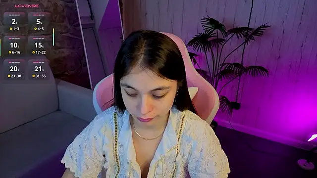 Snapshot of Kim_Bless chatting on February 19, 1:23 am Kim Bless online show from February 19, 1:23 am