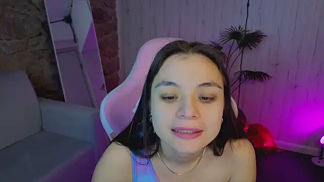 Snapshot of Kim_Bless chatting on March 2, 1:19 am Kim Bless online show from March 2, 1:19 am