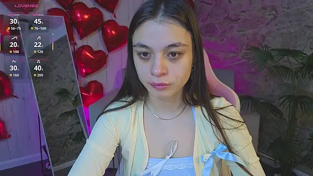 Snapshot of Kim_Bless chatting on March 25, 12:49 am Kim Bless online show from March 25, 12:49 am