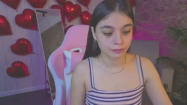 Snapshot of Kim_Bless chatting on March 28, 1:38 am Kim Bless online show from March 28, 1:38 am