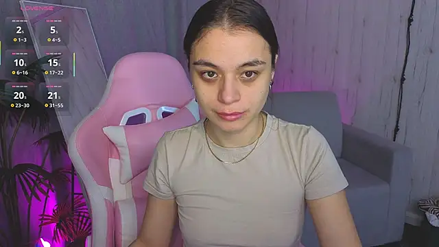 Snapshot of Kim_Bless chatting on April 1, 1:39 am Kim Bless online show from April 1, 1:39 am