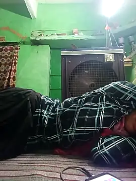 priyasharma899 online show from April 8, 4:51 pm