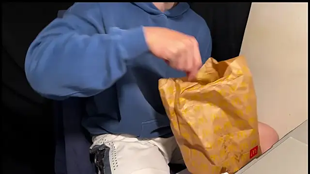 hao105 online show from March 20, 3:50 pm