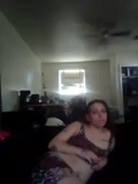 LadySn0w26 online show from February 9, 4:00 pm