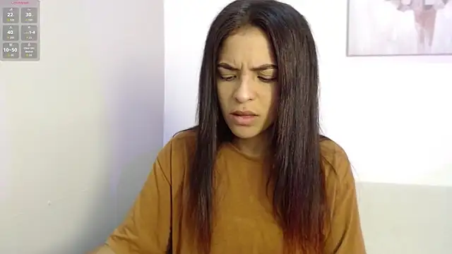 chloe peach  online show from February 10, 12:42 pm