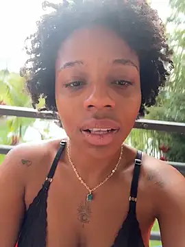 Snapshot of Jadelarson333 chatting on January 18, 1:59 pm Jadelarson333 online show from January 18, 1:59 pm