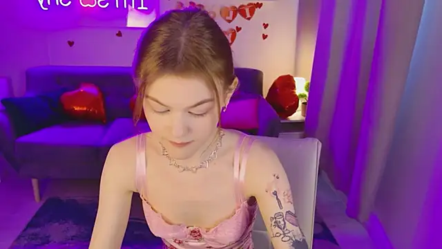 Lily Mio online show from February 13, 12:45 pm