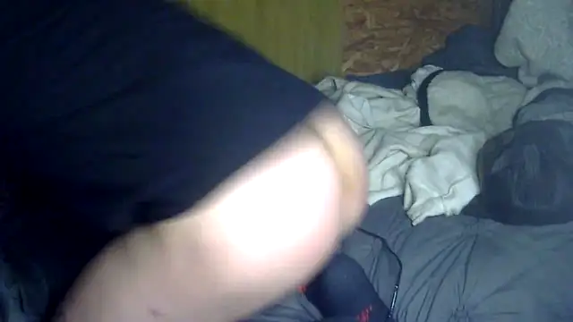 Snapshot of dreadredtedd chatting on February 8, 10:18 am dreadredtedd online show from February 8, 10:18 am