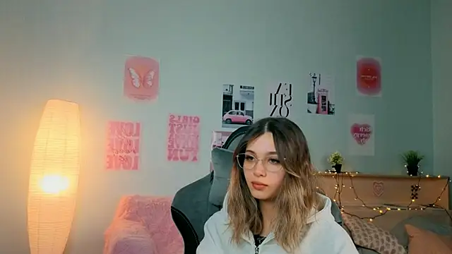 Snapshot of dinnerwithflowers chatting on February 1, 2:15 pm dinnerwithflowers online show from February 1, 2:15 pm