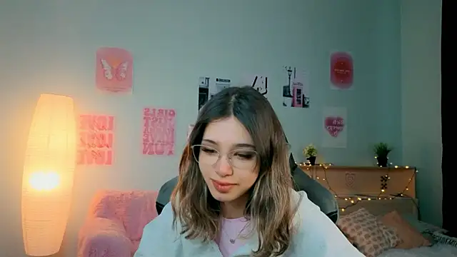 Snapshot of dinnerwithflowers chatting on February 3, 12:54 pm dinnerwithflowers online show from February 3, 12:54 pm