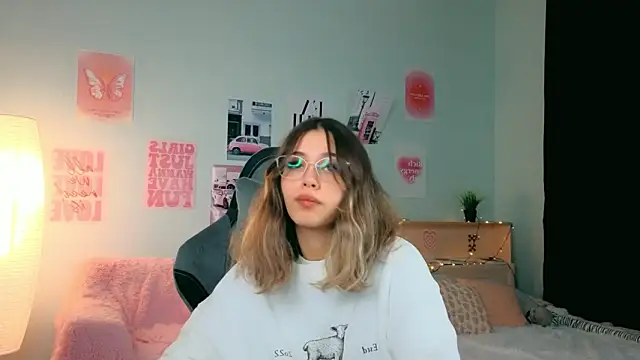 Snapshot of dinnerwithflowers chatting on February 13, 1:40 pm dinnerwithflowers online show from February 13, 1:40 pm