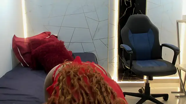 Zoey Taylor07 online show from February 4, 12:33 pm