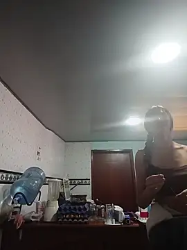 Snapshot of -Lore- chatting on February 15, 3:31 pm -Lore- online show from February 15, 3:31 pm