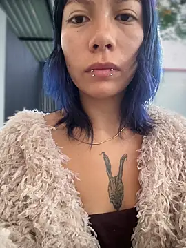 Namii cute online show from February 6, 11:35 am