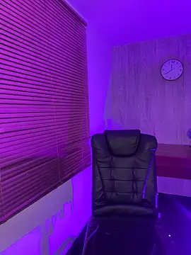 elodie rouge online show from February 12, 4:40 am