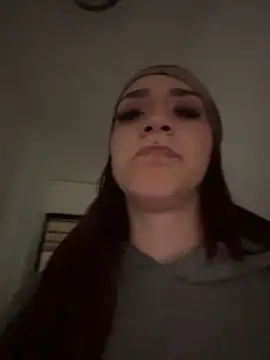 elodie rouge online show from March 14, 11:54 pm